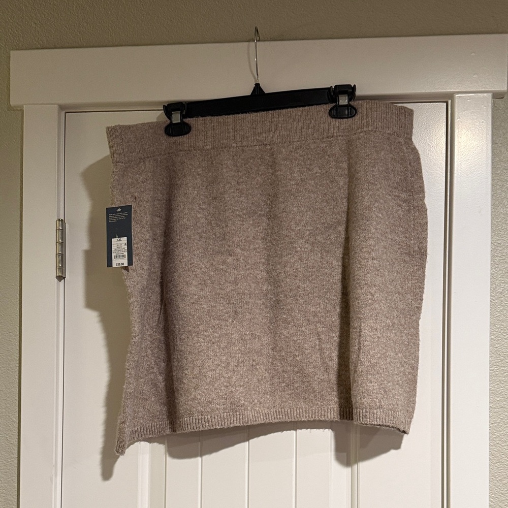 Elegant Tan Women's Knit Skirt